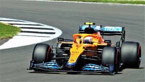 Norris hosszabbított a McLarennél