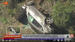 Jól van az autóbalesetben megsérült Tiger Woods